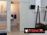 Rento apartamento de tres habitaciones en el Vedado