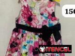 Batas vestidos de niña de mínimo uso en Perfecto estado