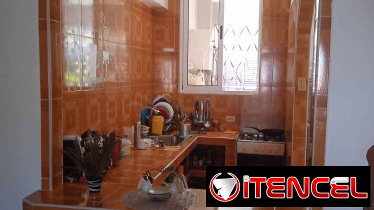 Oferta!!! Excelente apto de 3 cuartos con placa libre y entrada independiente en el límite de Miramar!!!