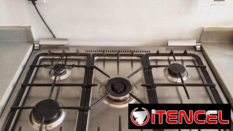 Cocina a gas Toshiba. 5 quemadores.