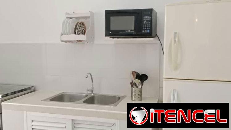 🏡 Apartamento de 2 habitaciones con vista a la ciudad frente al Malecón Habanero REF 1471