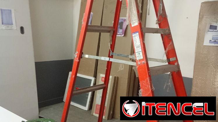 Escalera de aluminio de 8 paso altura 2 metros y 44 cm y dé ,12 paso altura 3mt MT y 66 cm importada 💯% calidad