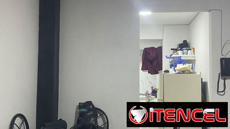 Apartamento remodelado un cuarto amplio