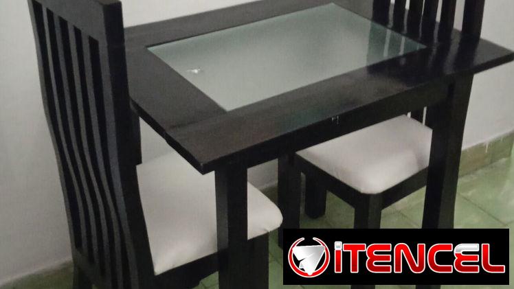 Mesa de Comedor con 2 Sillas