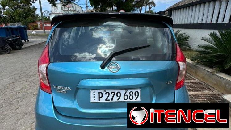 Vendo o negocio Nissan versa, 2018 automático