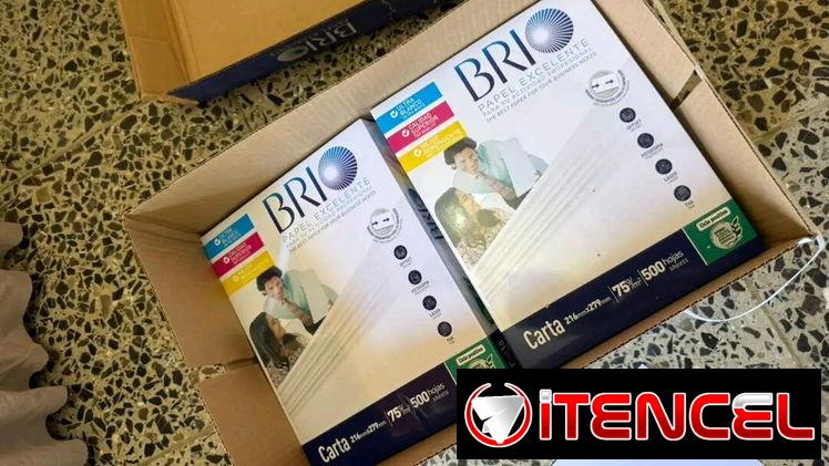 Paquetes de hojas blancas a la venta