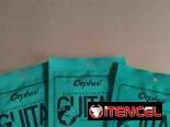 Se venden cuerdas de guitarra eléctrica