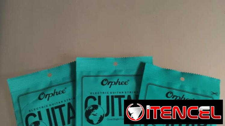 Se venden cuerdas de guitarra eléctrica