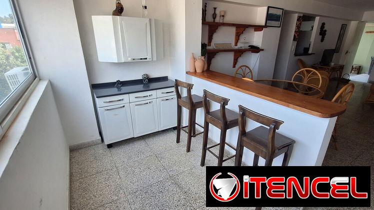 RENTA LINEAL EN VEDADO