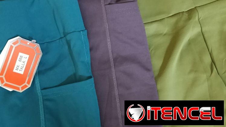 Se venden chores con bolsillos a los lados