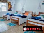 Hostal en Boca Ciega Casa con Piscina cerca del Mar