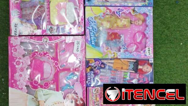 ‼️Muñecas con coqueticas que traen múltiples vestidos y accesorios ‼️