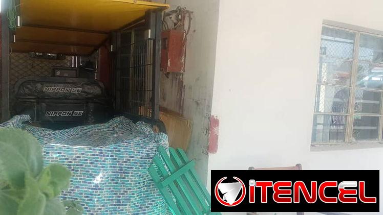 Casa de 2/4 puerta calle en Lawton cerca de luyano con portal garaje patio techo libre moderna cisterna y tanque elevado