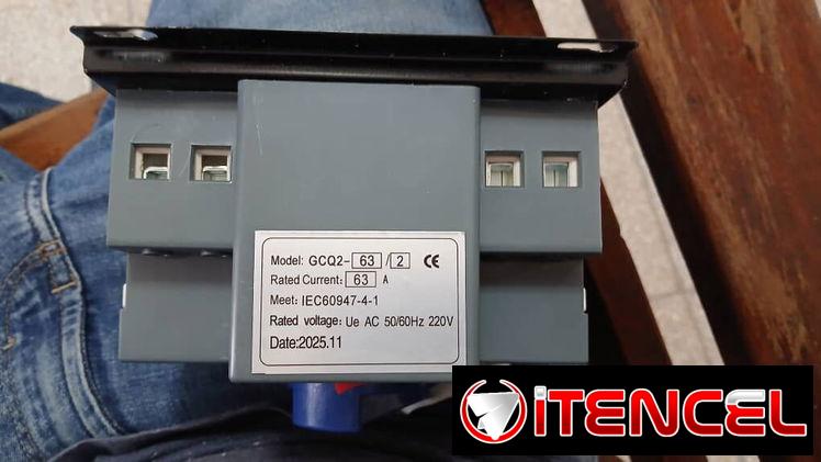 Interruptor de transferencia automática/manual de doble alimentación (ATS) AC 220 V 63 A 2P