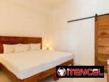 Precioso refugio de 2 dormitorios y 2 baños. Bellamente encantador, perfecto para usted.