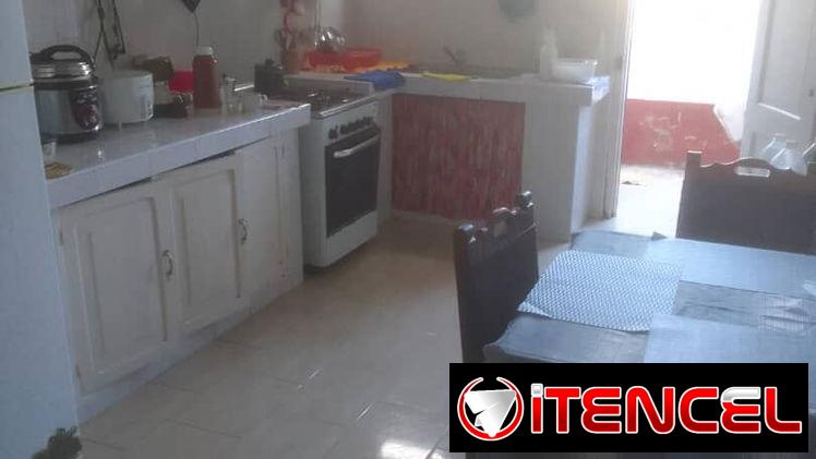 Espectacular casa en Kohly con 4 cuartos y grandes jardines a la venta!!!!