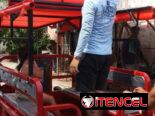 Techos, juegos de bancos y parabrisas para su triciclo.