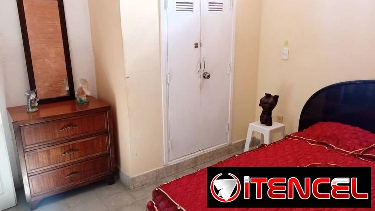 🏠 Apartamento de Renta Lineal En Habana Vieja. 💵 Precio: 400 usd por mes con 2 habitaciones