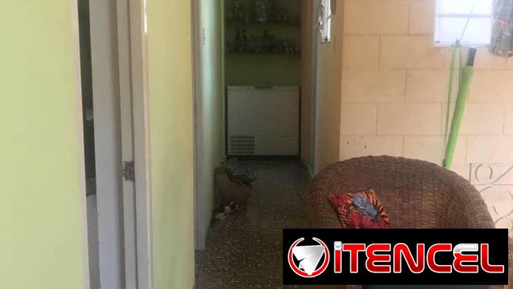 Permuto por casa independiente o vendo
