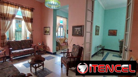 Casa de 6/4, 7 baños, 796m², La Víbora (VB-62)