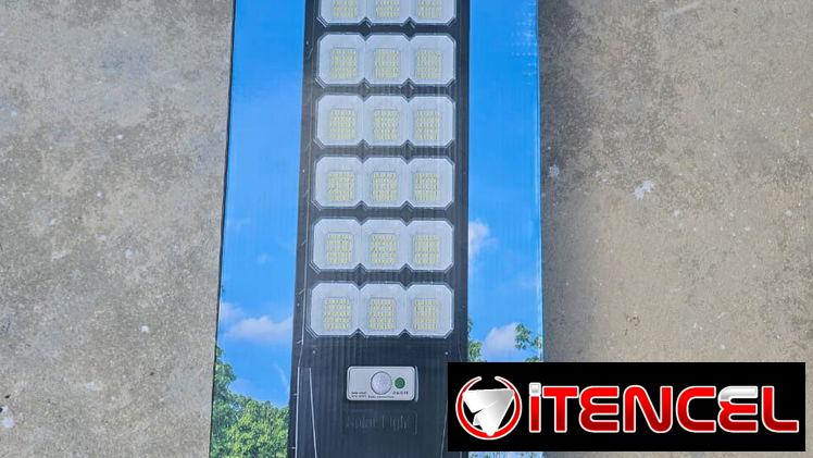 Lámpara solar con sensor de movimiento