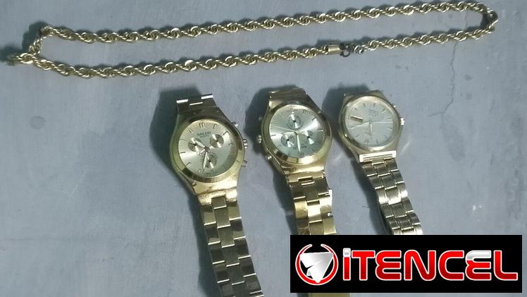 Se venden relojes dorados…