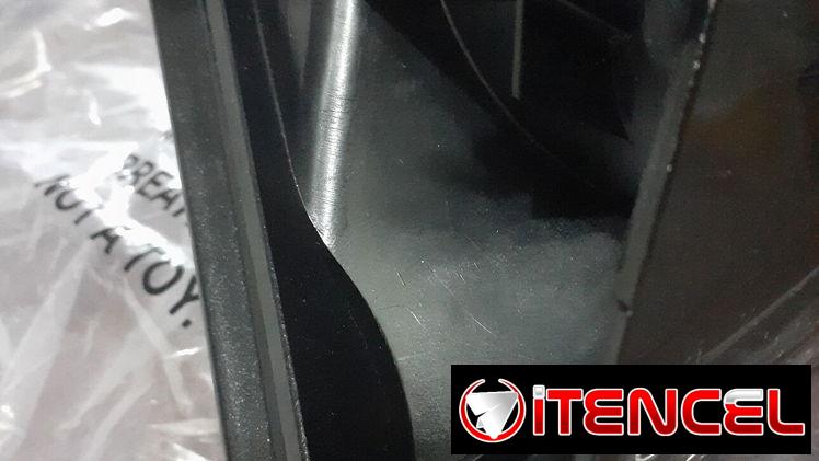 Juego de espejos laterales para auto universales manuales: 60 usd