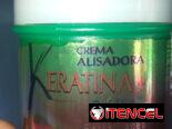 Se venden keratinas y gel de baño