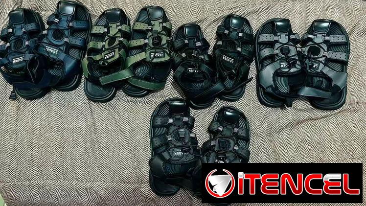 Sandalias de niño números disponibles 30 al 32