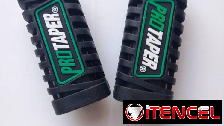 Ponepie delantero de Ax100