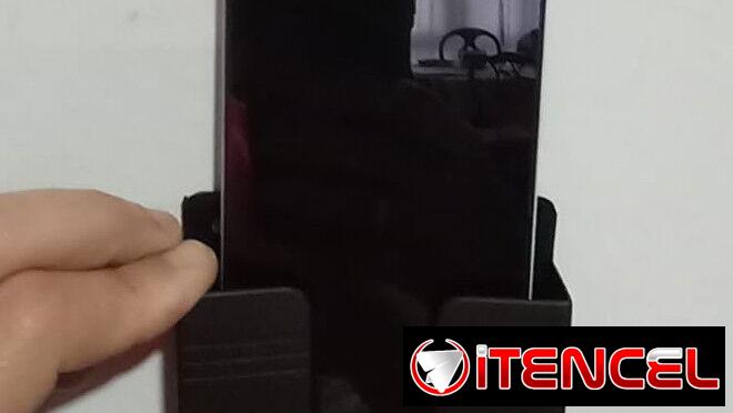Base soporte fijo plástico negro para celulares , otros .