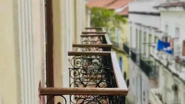 GG-131 | ¡JOYA COLONIAL ÚNICA CON 5 BALCONES A LA CALLE! En el Corazón de La Habana Vieja 🔥