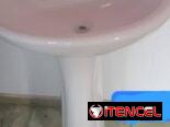 Lavamanos.,pedestales .,pilas para cosina y para baño.,tapas sanitarias.,duchas.,junquillos ., cemento cola blanco.