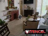 Apto de 3 habitaciones en el vedado con garaje.