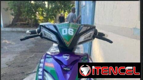 MOTO ELÉCTRICA FÉNIX SPORT    ⚙️ESPECIFICACIONES  • 2000 WATS  • ⁠72 VOLT  • ⁠35 AH  • ⁠Autonomía de 80 KM  • ⁠Batería d