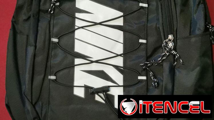 Mochilas Nike y Adidas