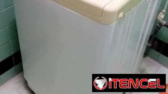 Vendo TV Samsung roto y lavadora Daewoo rota pero con la válvula de entrada nueva, interesados escribir o llamar