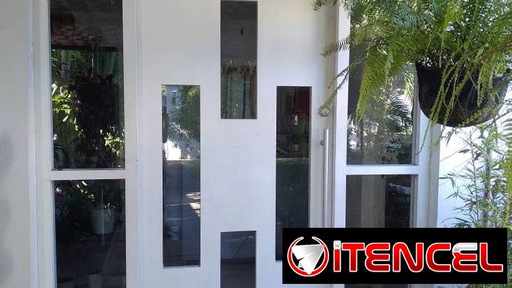 Inmobiliaria Casa de Ensueños, Biplanta, Atabey Playa 85000
