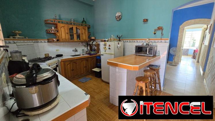 Casa (altos de biplanta) de 3/4, carposh, 170m², en Sevillano (SV-335)