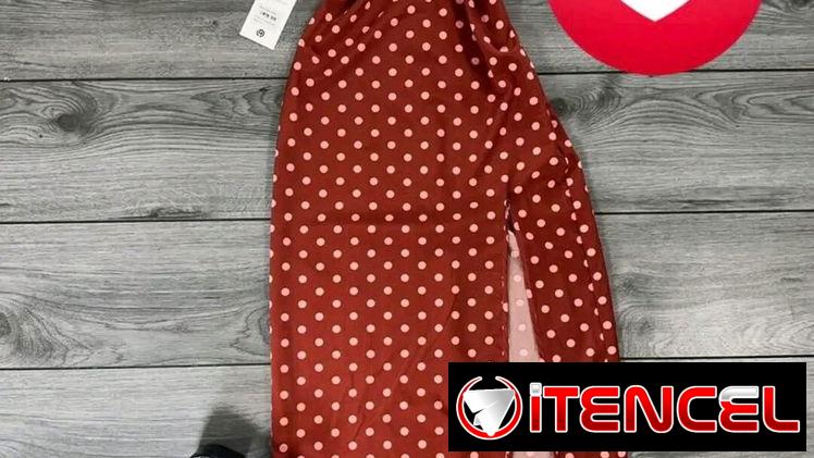 Vestido largo rojo de bolas en tendencia talla s y M 8 usd tengo mensajeria