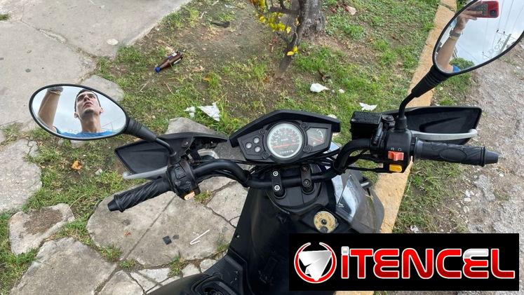 Vendo moto 4 tiempo directo a chapa