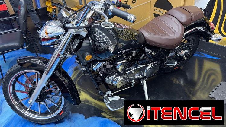 Se vende o se hace negocio por un carrito que esté bueno es nueva todo sus papeles en regla con chapa y todo