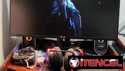 se vende pc completa