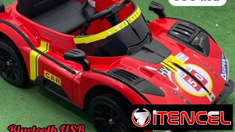 Carritos eléctricos con control remoto para los niños y niñas de la casa