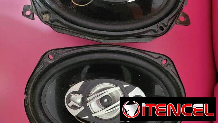 Bocinas para automóviles