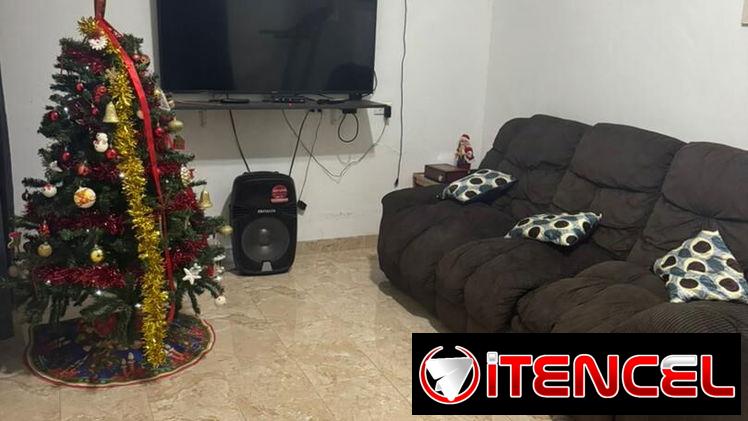 Casa independiente Playa Por 19y84 48mil usd 53582376