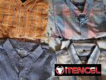 Ropa de hombre nueva y de uso