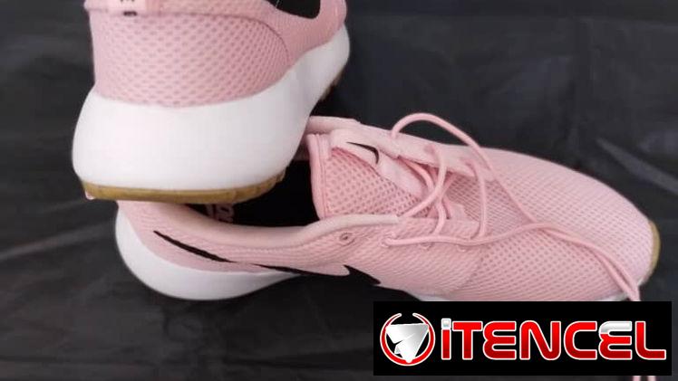 Tenis auténticos NIKE!!!!!