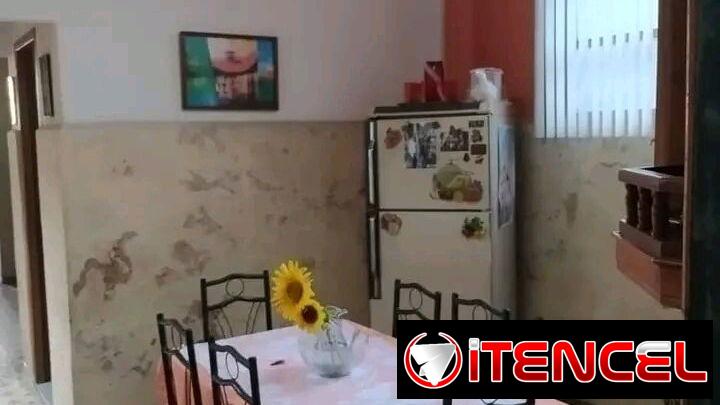 Dos casas en una sola en Santos Suarez Residencial