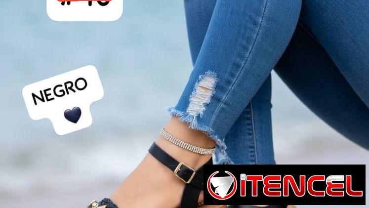 SANDALIAS DE MUJER MODELO CON TIRA COLOR NEGRO TRENZADA Y ROMBOS